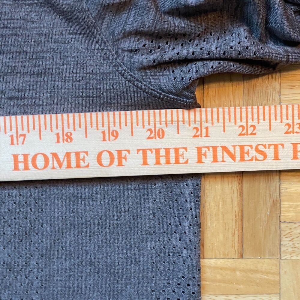 Lululemon Metal Vent Breathe Polo Men Size Large Shirt Graphite Grey Performance - Picture 8 of 9